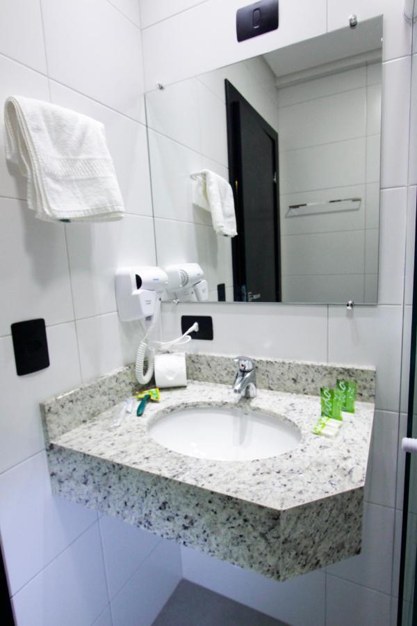 Neo Park Hotel Maringá Buitenkant foto